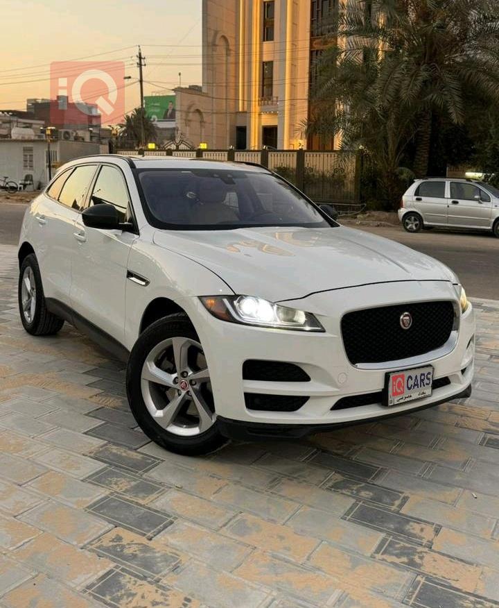 جاگوار F-Pace